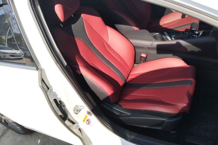 Used Changan Eado 2021 PLUS Blue Whale NE 1.4T GDI DCT Prestige Model
