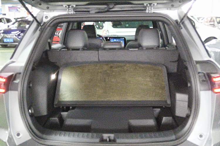 Used Chevrolet Equinox Plus 2024 102km RS Flagship Edition
