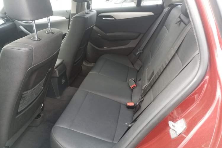 Used BMW X1 2014 sDrive18i Leading Model
