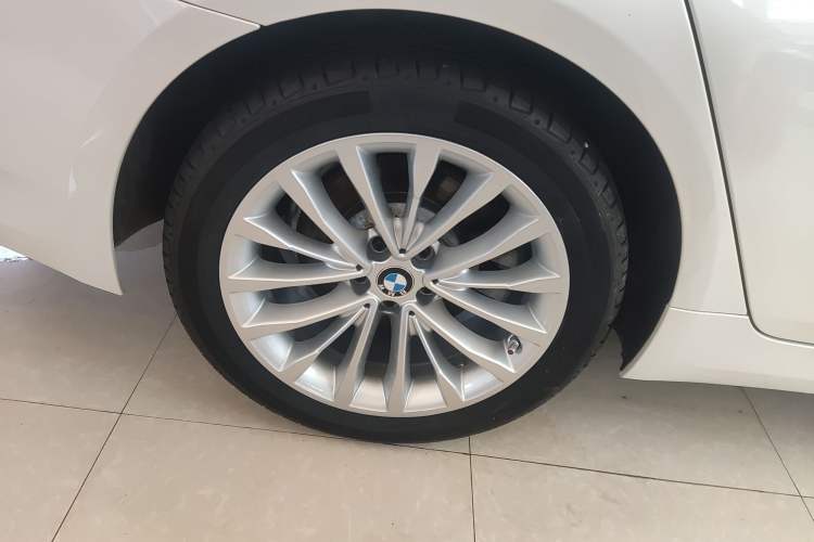 Used BMW 5 Series 2021 525Li Luxury Package
