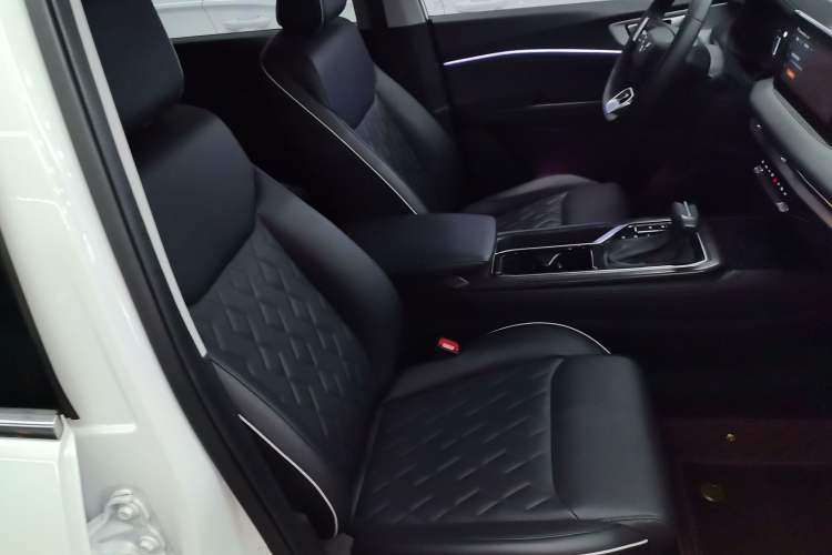 Used Wuling Jiachen 2022 1.5T CVT Deluxe Flagship Edition
