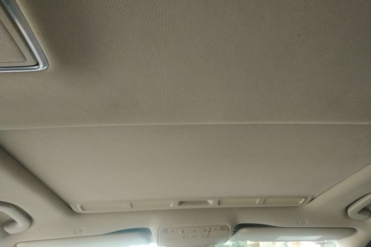 Used Mercedes-Benz E-Class 2016 E 300 L Sporty and Stylish Model
