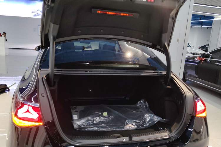 Used Mercedes-Benz E-Class 2025 E 300 L Luxury Model
