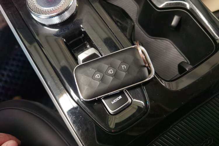 Used Wuling Xingguang 2024 Co-Creation Edition 510 Advanced Model
