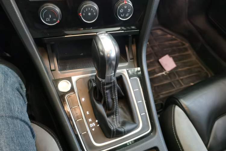 Used Volkswagen Golf 2018 280TSI Automatic R-Line Model
