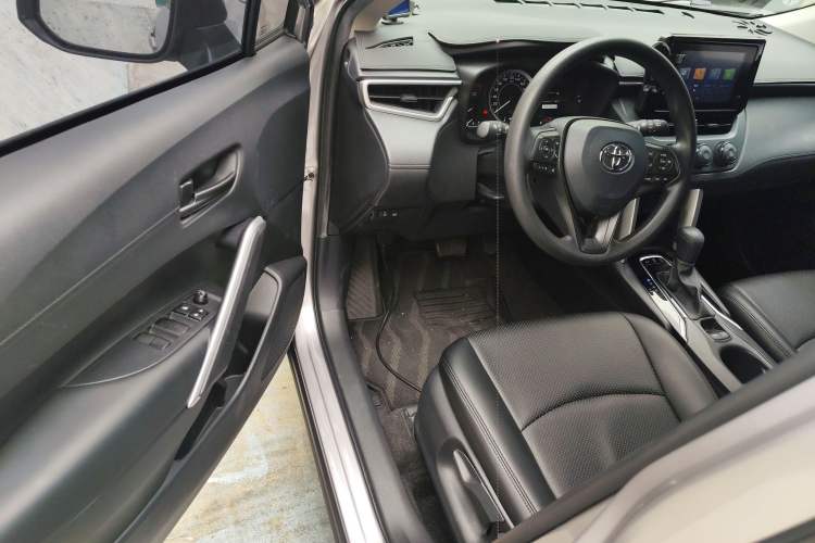 Used Toyota Corolla Cross 2022 2.0L Pioneer Edition
