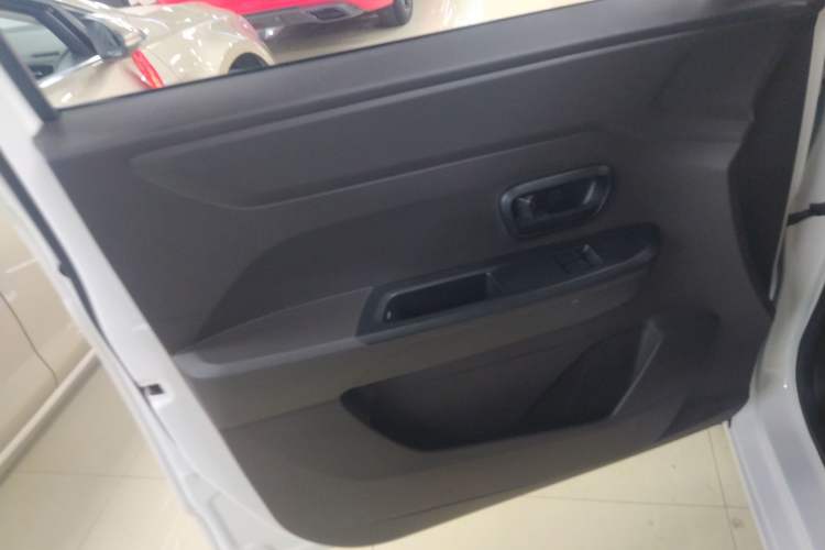 Used Wuling Hongguang V 2022 1.5L Jingqu Edition Electric-Assist LAR
