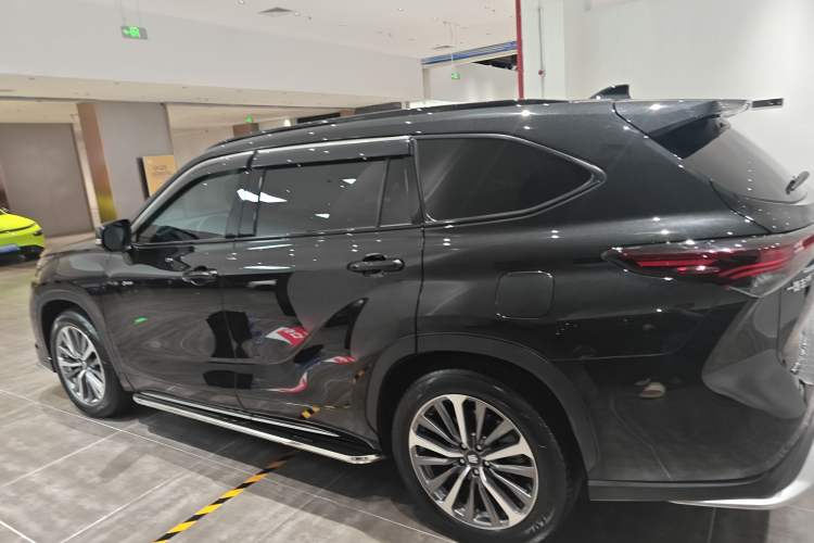 Used Toyota Crown Land Cruiser 2024 2.5L HEV Four-Wheel Drive Premium Edition