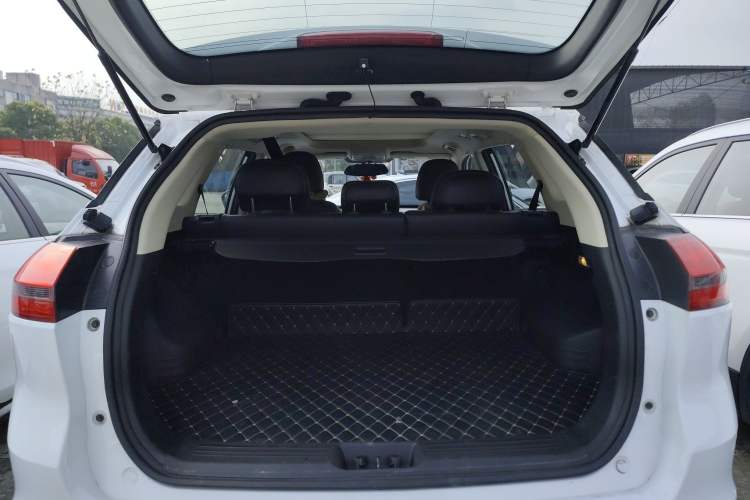 Used Geely Auto Emgrand X7 Sport 2016 1.8TD Automatic Smart Connectivity Version