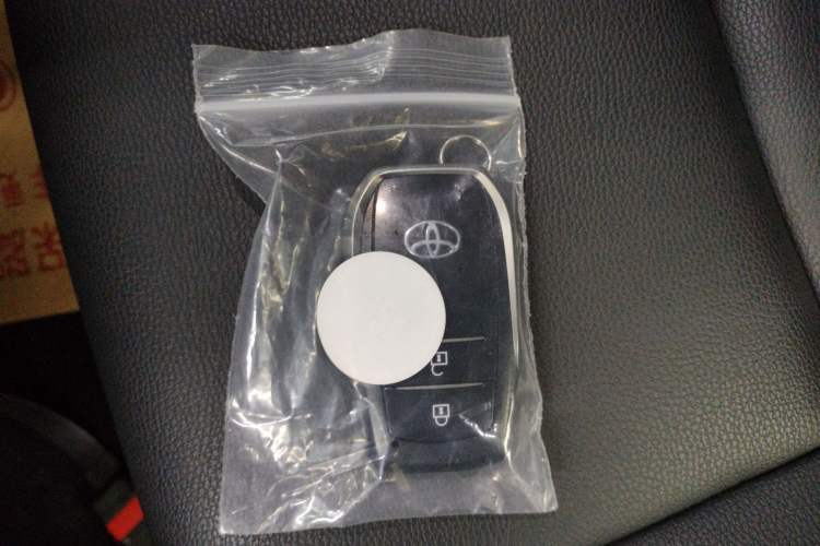 Used Toyota Venza 2023 2.0L CVT Two-Wheel Drive Luxury Edition