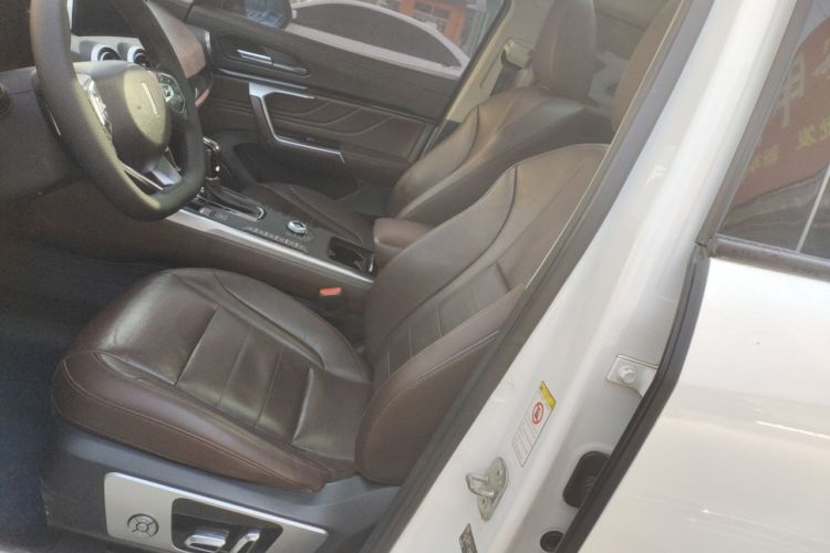 Used Wey VV5 2017 2.0T Ultra-Luxury Version
