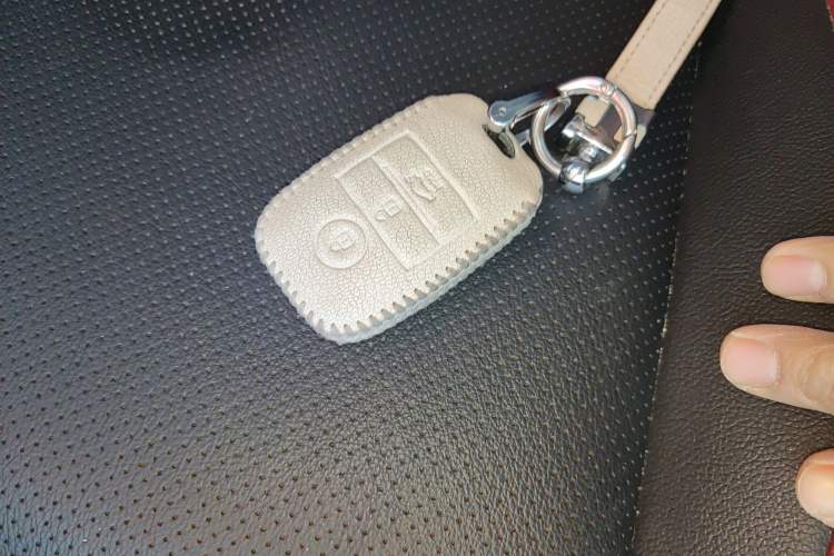 Used Kia KX Cross 2017 1.4L AT GLS