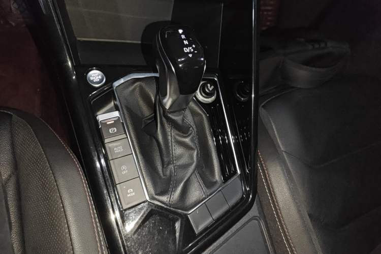 Used Volkswagen Tayron 2019 330TSI Two-Wheel Drive Luxury Model China VI Standard