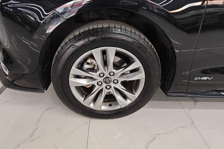 Used Toyota Sienna 2024 2.5L Hybrid Four-Wheel Drive Prestige Edition