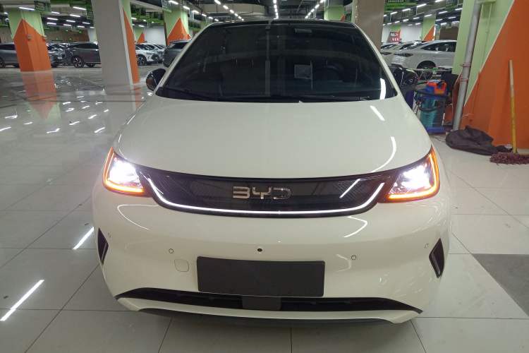 Used BYD Dolphin 2025 Intelligent Driving Version 410 km Fashion Edition
