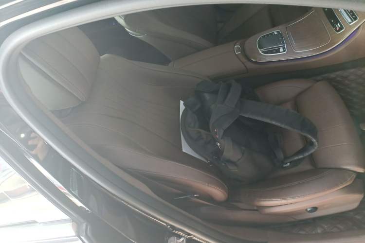 Used Mercedes-Benz E-Class 2022 E 260 L