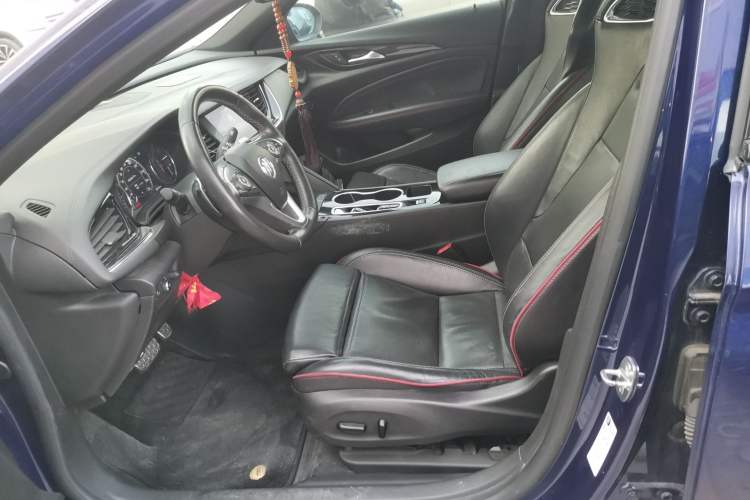 Used Buick Regal 2020 GS 28T Elite Model
