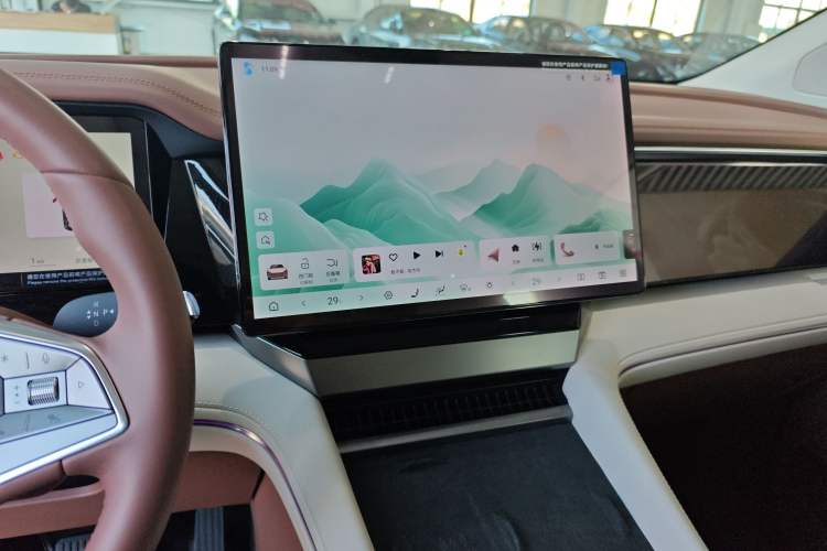 Used BYD Xia 2025 DM-i 1.5T 180km Excellence Model
