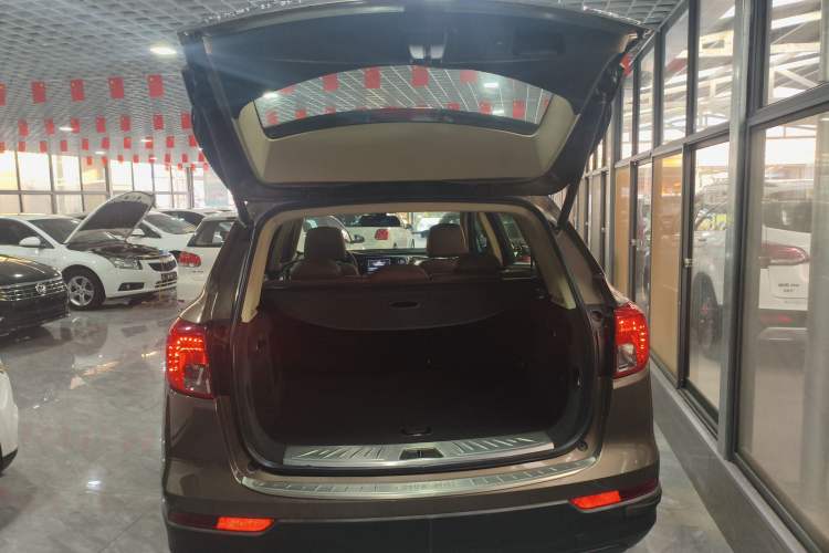 Used Buick Envision 2017 20T Two-Wheel Drive Luxury Model
