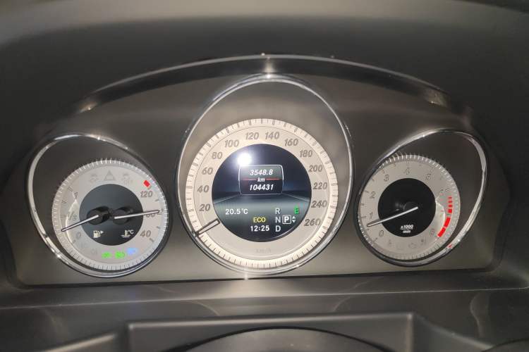 Used Mercedes-Benz GLK-Class 2015 GLK 260 4MATIC Dynamic Edition Ultimate Version
