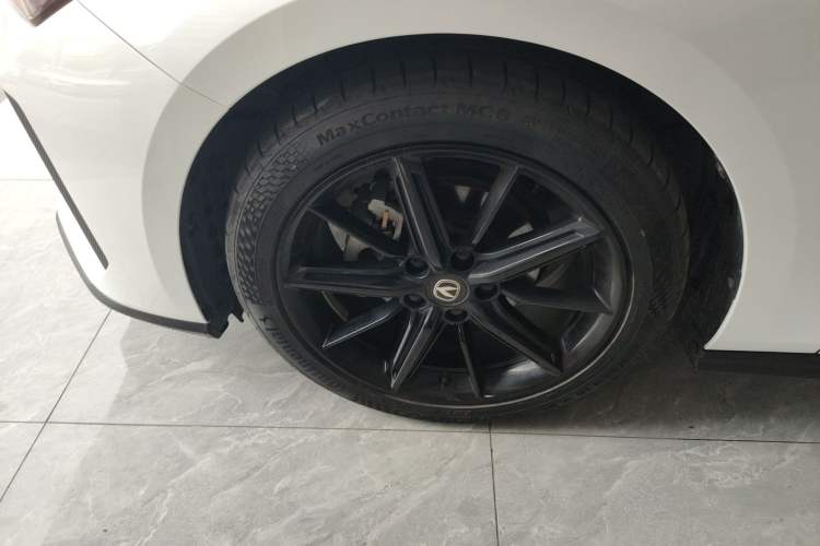 Used Changan UNI-V 2022 1.5T Prestige Version
