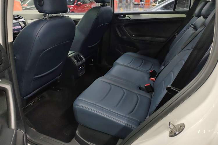 Used Volkswagen Tiguan L 2018 330TSI Automatic Two-Wheel Drive Luxury Edition
