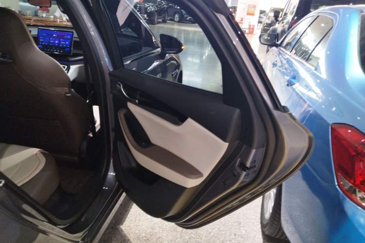 TDK.VehicleDetails.img