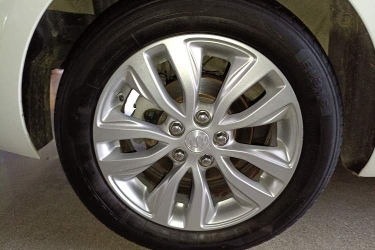 Used Buick GT 2018 15T Manual Elite Version China V Standard