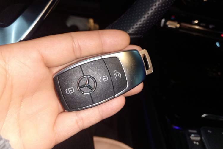 Used Mercedes-Benz A-Class 2022 Revised Version A 200 L Sport Sedan Fashionable Style
