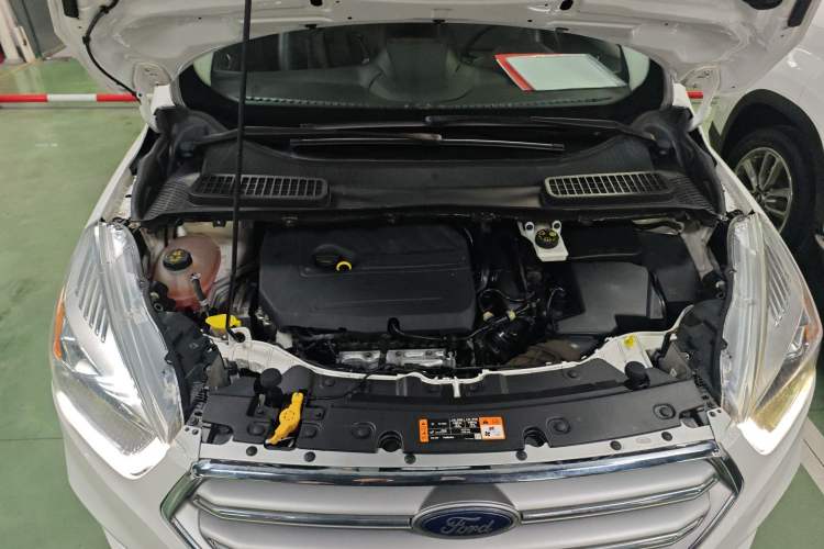 Used Ford Kuga 2017 EcoBoost 180 Two-Wheel-Drive Tiger Leap Model
