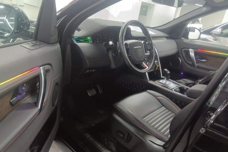 Used Land Rover Discovery Sport 2020 249 PS R-Dynamic Performance Edition
