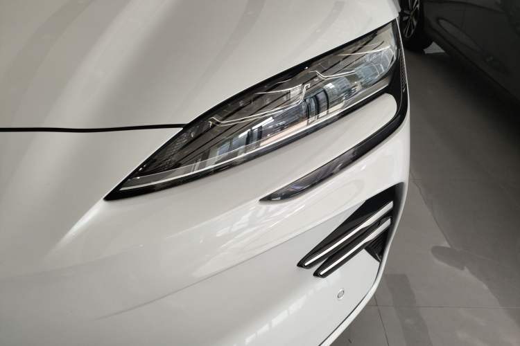 Used BYD Song PLUS New Energy 2025 EV Smart Drive Edition 605km Flagship Model