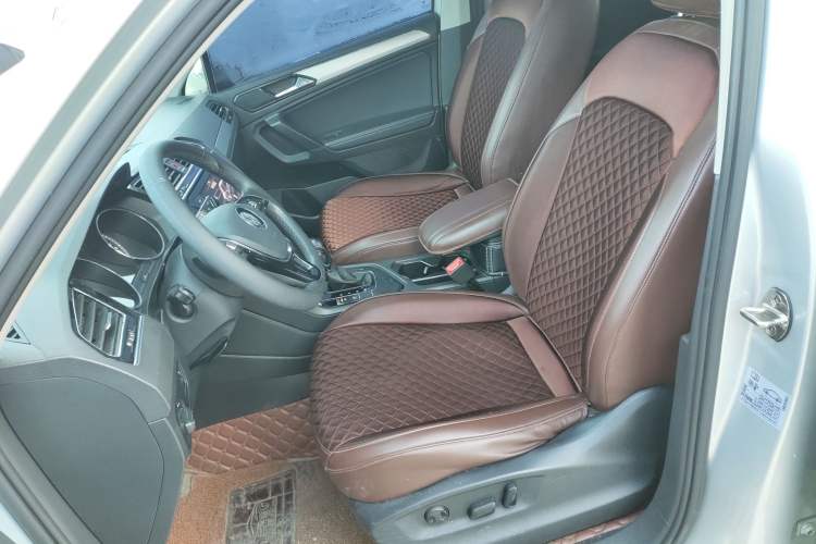 Used Volkswagen Tiguan L 2019 330TSI Automatic Two-Wheel Drive Panoramic Comfort Edition China V Standard
