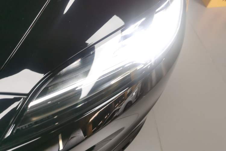 Used Tesla Model 3 2023 Rear-Wheel-Drive Version
