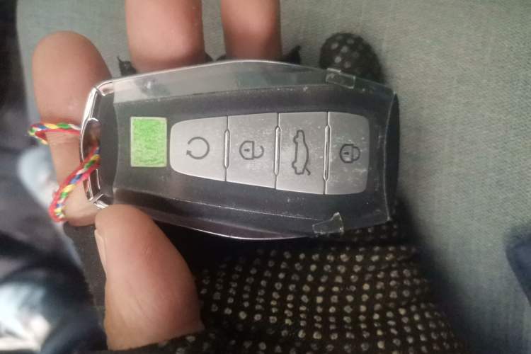 Used Geely Auto Haoyue L 2025 2.0T DCT Luxury Edition