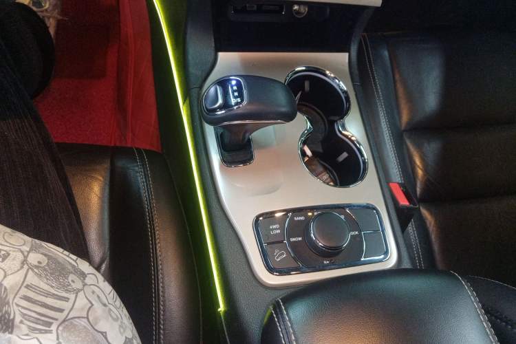 Used  Grand Cherokee (Import) 2015 3.0L Comfort Navigation Edition
