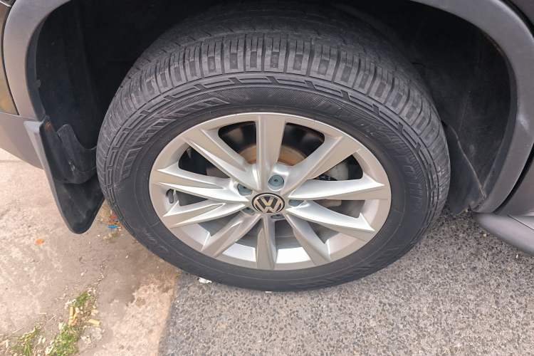 Used Volkswagen Tiguan 2015 1.8TSI Automatic Two-Wheel Drive Comfort Edition