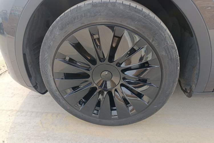 Used Tesla Model Y 2024 Rear-Wheel-Drive Version