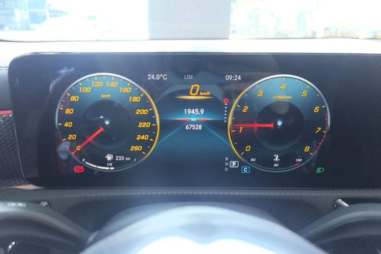 Used Mercedes-Benz A-Class 2021 A 200 L Sport Sedan Fashion Model
