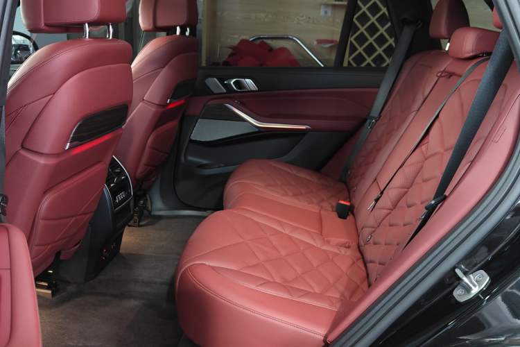 Used BMW X5 2022 Restyled xDrive 40Li M Sport Package
