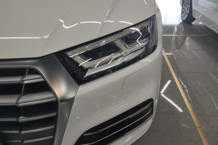 Used Audi Q5L 2018 40 TFSI Prestige Fashion Edition China VI
