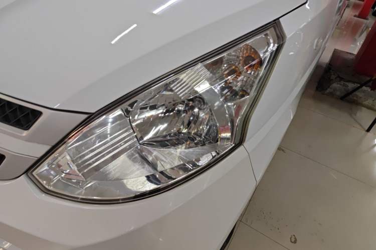 Used Wuling Rongguang V 2016 1.2L Practical Model Non-Power-Assisted