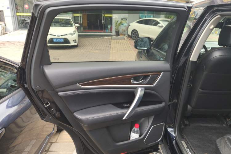 Used Honda Avancier 2017 240TURBO Two-Wheel Drive Premium Edition
