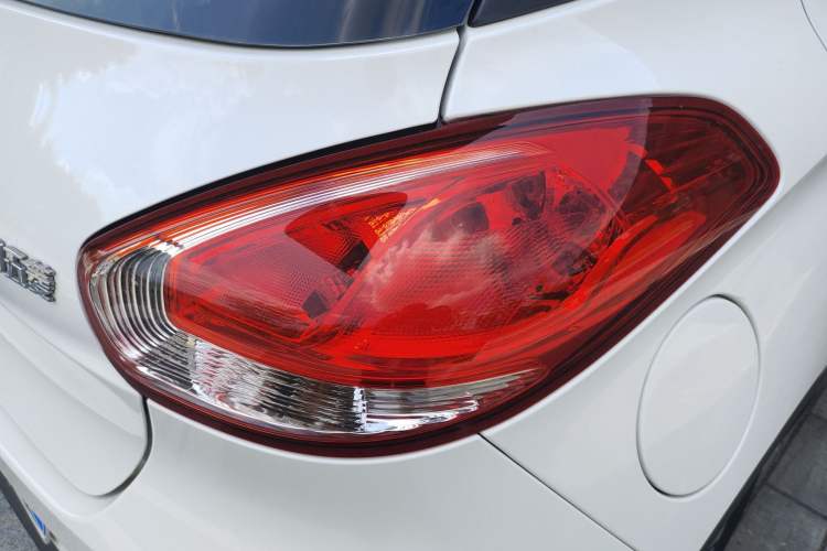 Used Baojun 310 2016 1.2L manual Comfort trim level