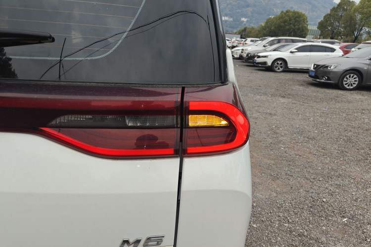 Used GAC Trumpchi M6 2021 270T DCT Luxury Edition (7 Seats)