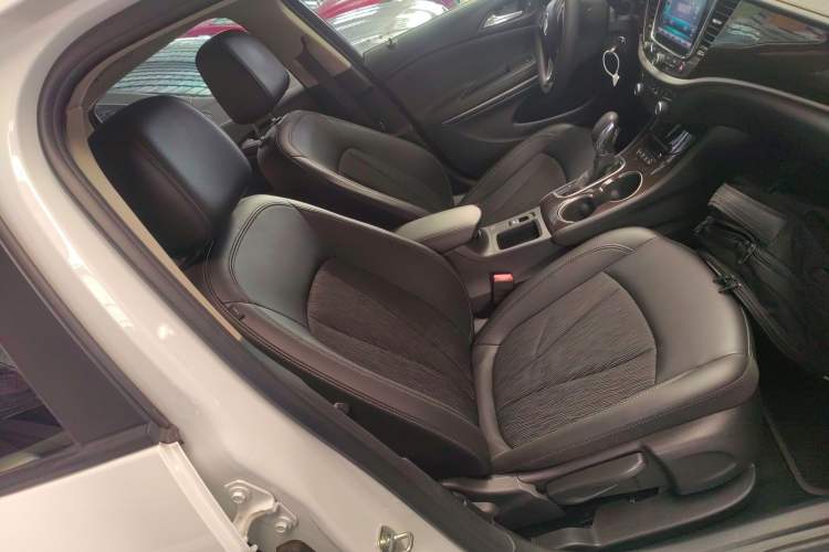 Used Buick Verano 2018 Sedan 20T Dual-Clutch Leading Model
