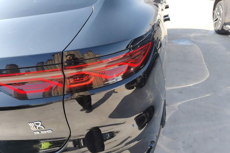 Used BYD Han 2022 EV Genesis Edition 715KM Front-Wheel-Drive Prestige Model
