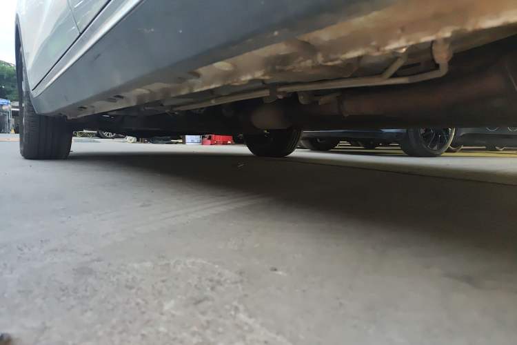 Used Baojun 730 2017 1.8L iAMT Luxury Version 7-Seater