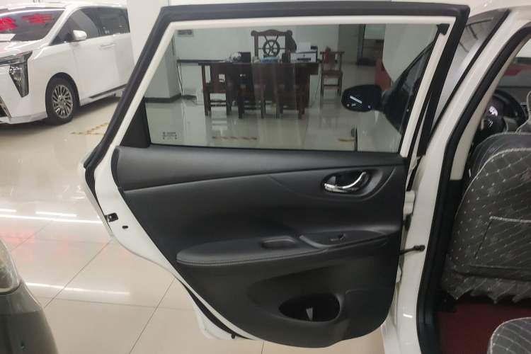 Used Nissan Tiida 2024 1.6L CVT Cool Dynamic Edition
