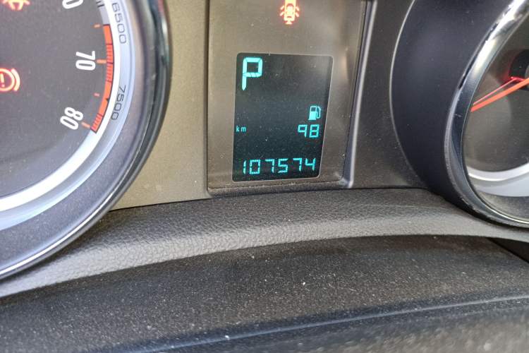 Used Buick Encore 2015 1.4T Automatic Two-Wheel Drive Urban Elite Version